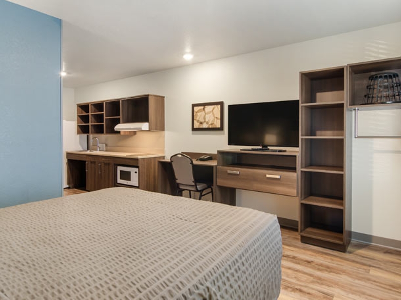 Mainstay Suites Kitchen