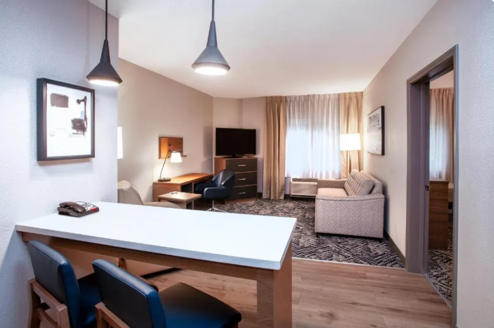 Candlewood Suites, AL