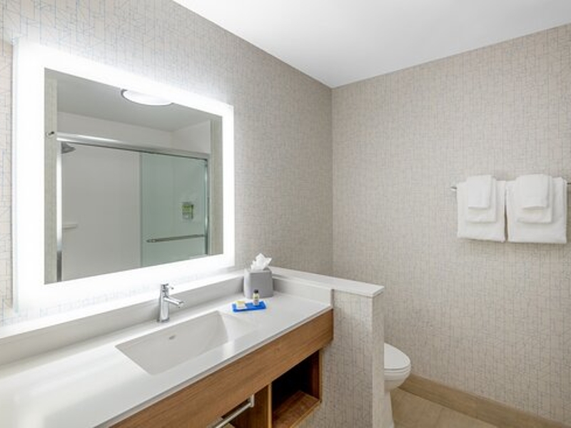 Holiday Inn Express Formula Blue 