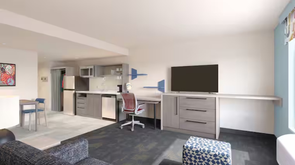Home 2 Suites Dynamic 3.2 Pallete